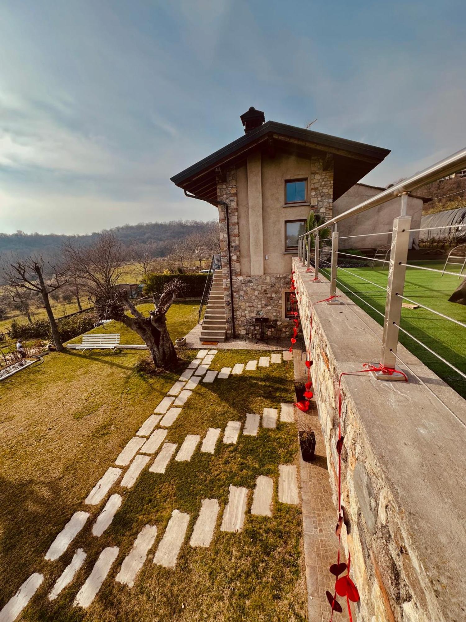 Holiday Home Sovenigo Puegnago Exteriér fotografie